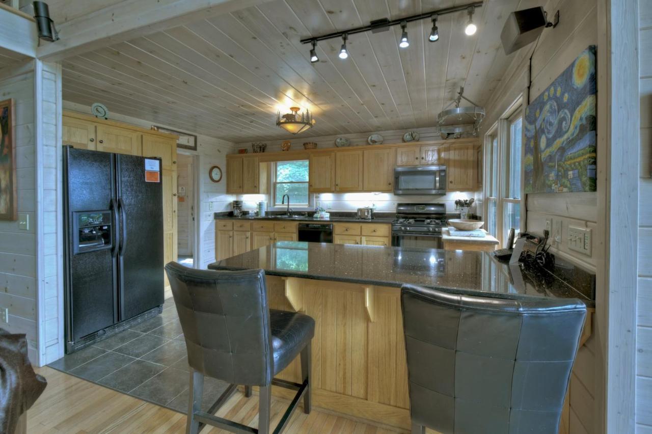 Champagne Chalet - Cuddleup Morganton Exterior foto
